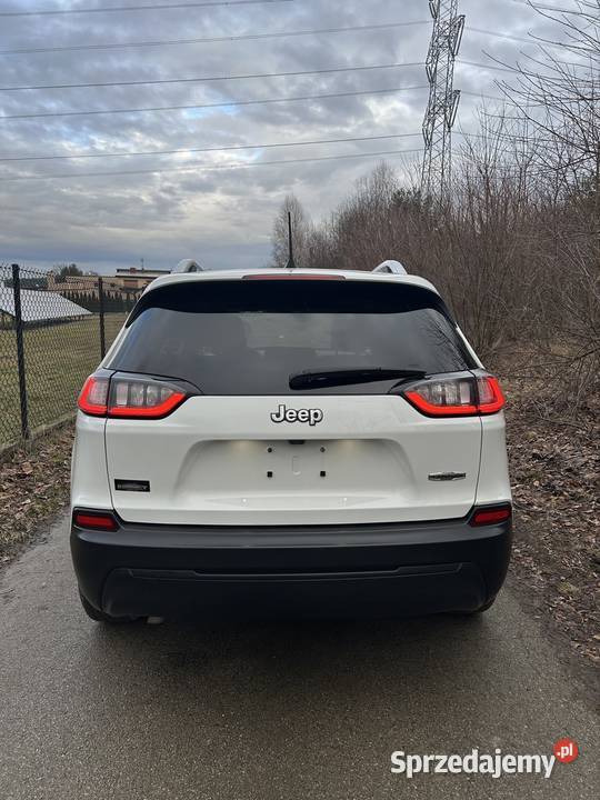 Jeep Cherokee 24 Benzyna 180 LED CarPlay Automat Sumina sprzedam