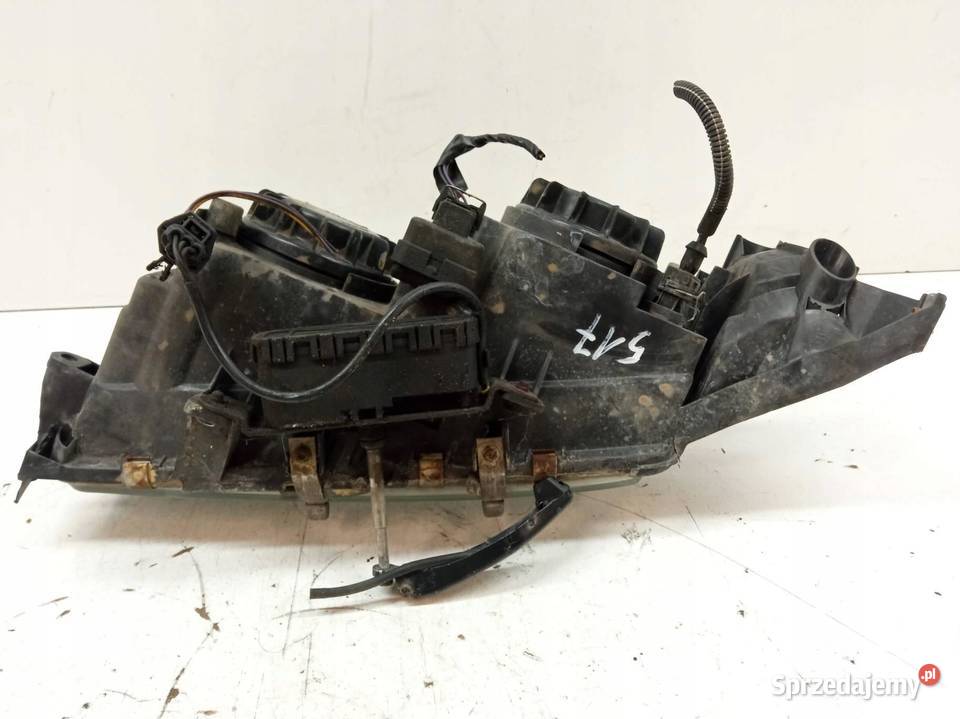 LAMPA PRZÓD PRAWA LIFT EUROPA Volvo S80 I Rok produkcji 2003