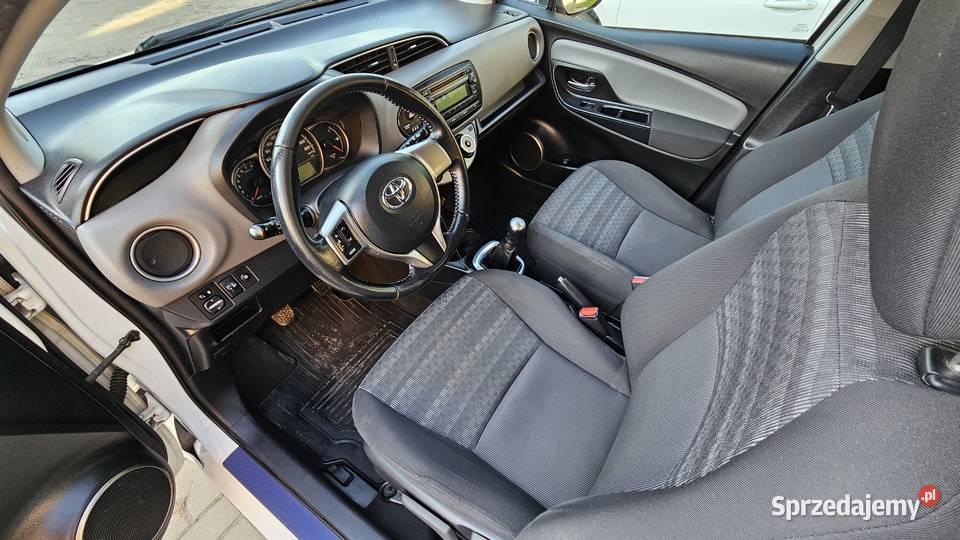 Toyota YAris 10 benzyna LPG światła LED Zbąszyń