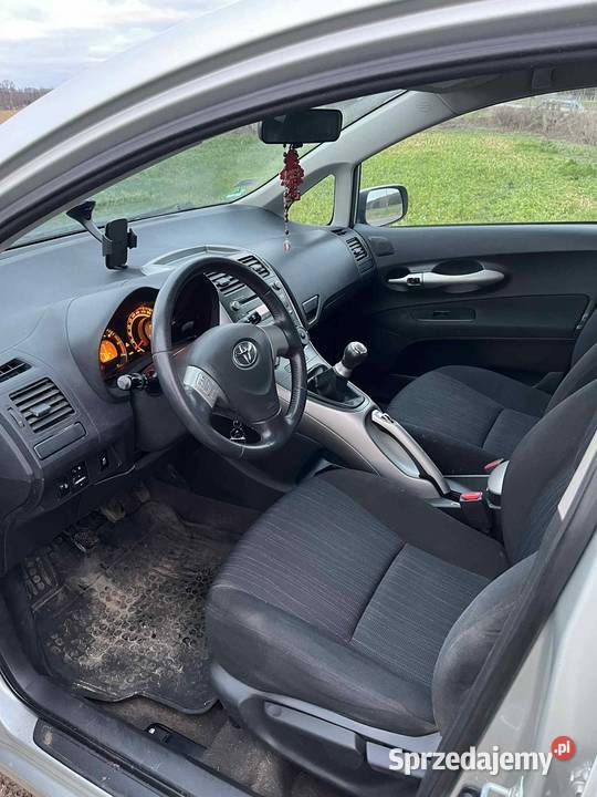 Toyota Auris benzyna sprzedam