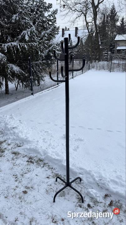 Czarny stojący wieszak na ubrania Warszawa