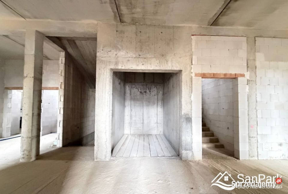 Lokal Lesko 972m2 sprzedam