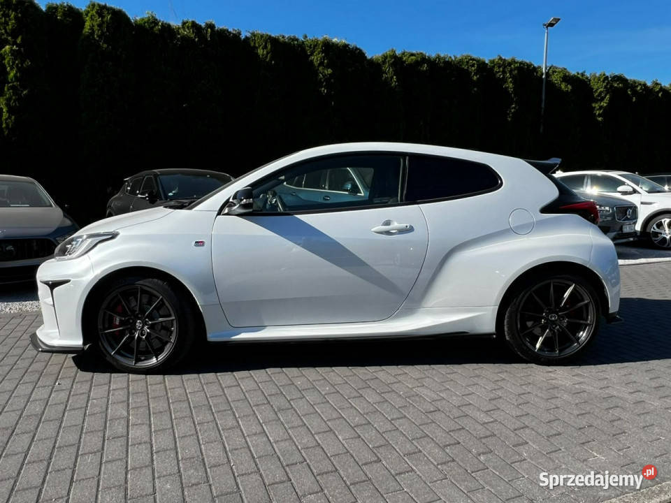 Toyota Yaris YARIS GR 4x4 261 Salon Jeden 1618cm3 Baranowo sprzedam