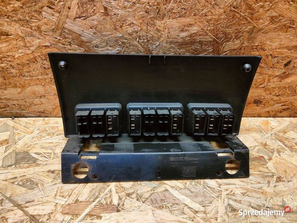 Panel Klawiszy Konsola DAF CF Euro 5 1352588 osobowe wielkopolskie sprzedam