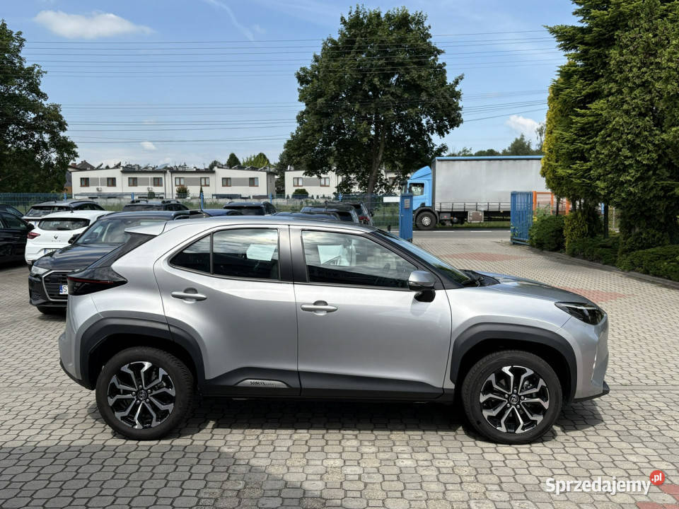 Toyota Yaris Cross 15 AutomatKamera 7 Gwarancja klimatyzacja śląskie Tarnowskie Góry sprzedam