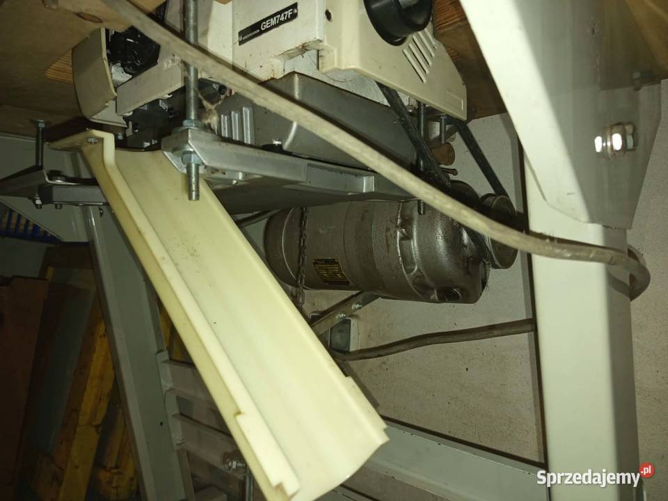 Maszyna overlock siruba 4 nitkowa Tykocin