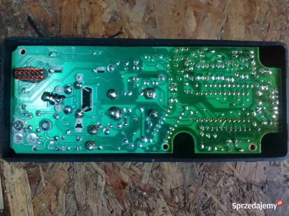 Pompka centralnego zamka Audi 80 B4 1995 Części montażowe Cewice