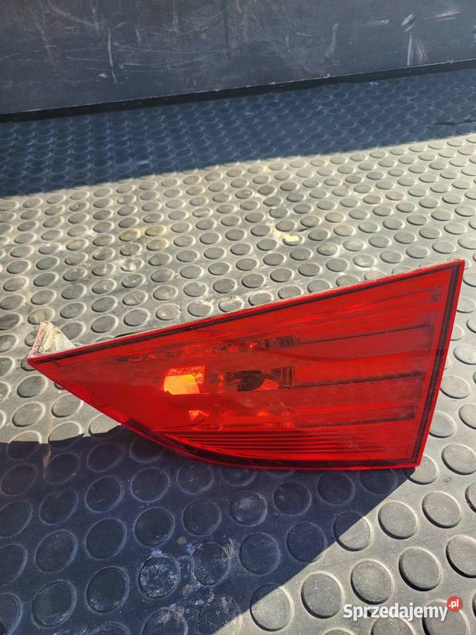 Sprzedam lampy w klapę bmw x1 Zalesna sprzedam