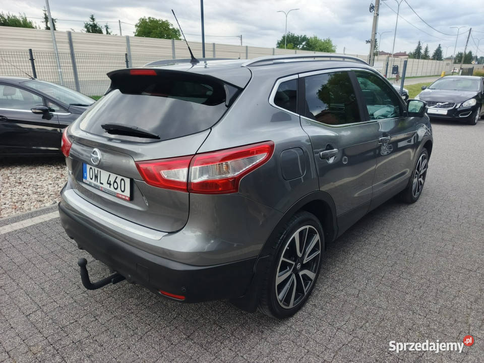 Nissan Qashqai Śliczny ful opłatach II 20132021 czujnik zmierzchu