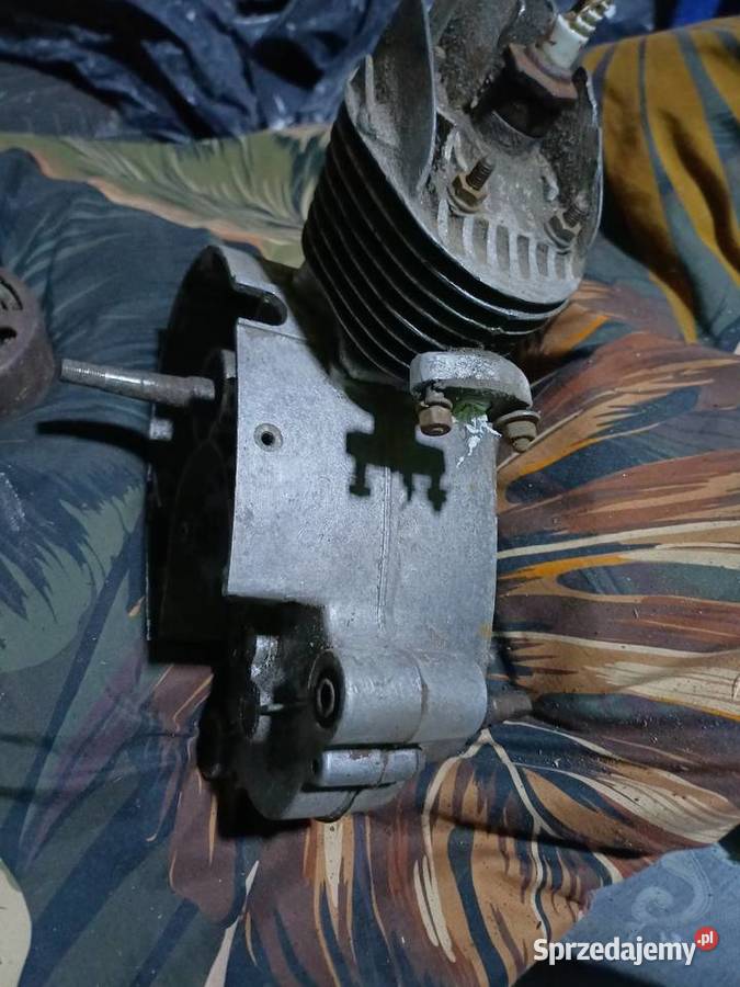 Sprzedam części romet komar Motoryzacja