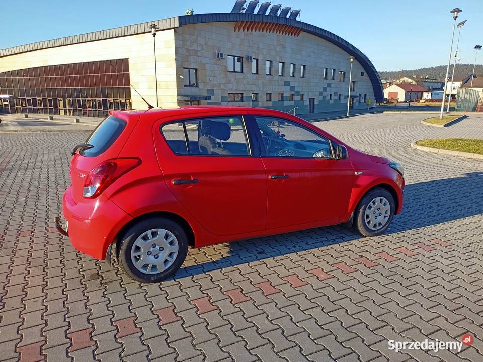 Hyundai i20 hak BenzynaGaz salon polska niski nieuszkodzony Kielce