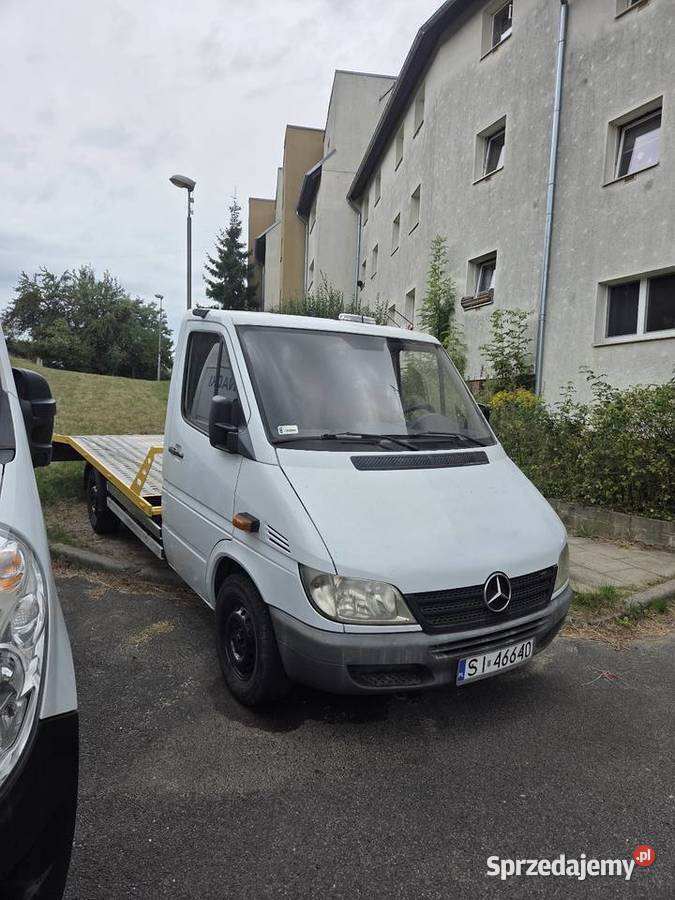Mercedes Sprinter laweta Mercedes-Benz
