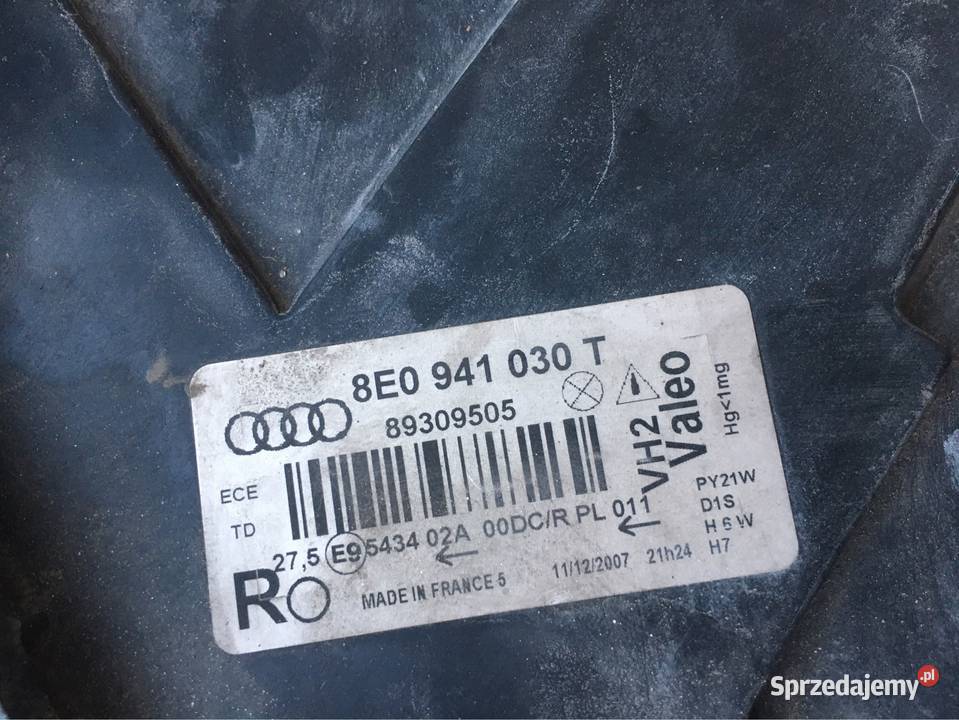 Lampa Bixenon Audi A4 B6 8E0941030T lampy przednie Chojnice