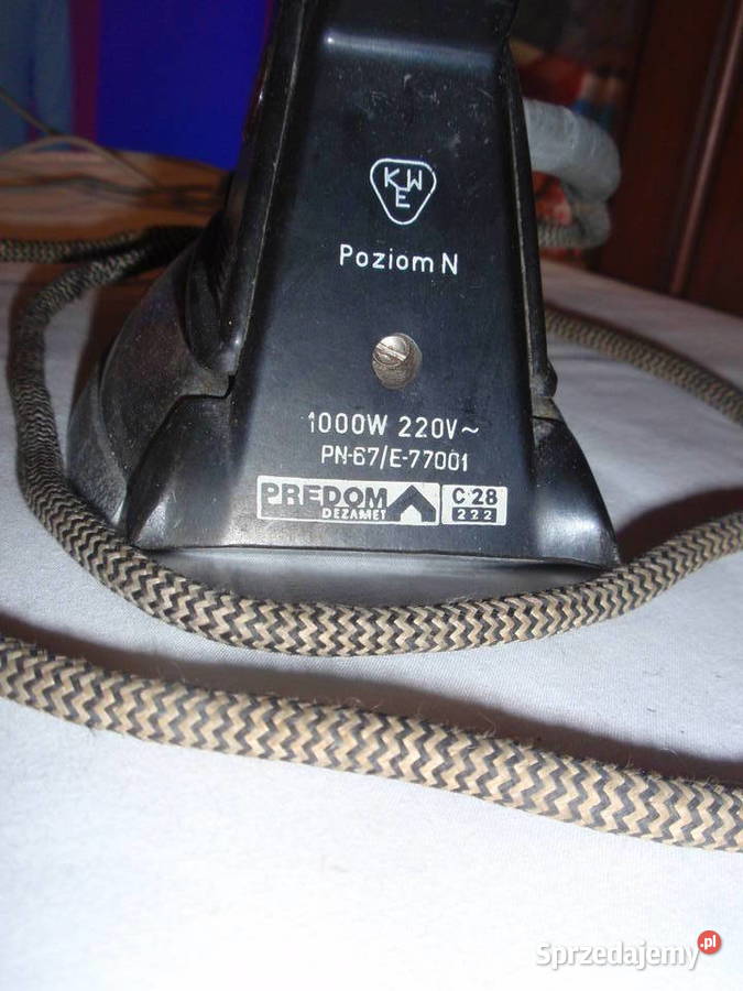 Żelazko z PRL Predom Dezamet C28