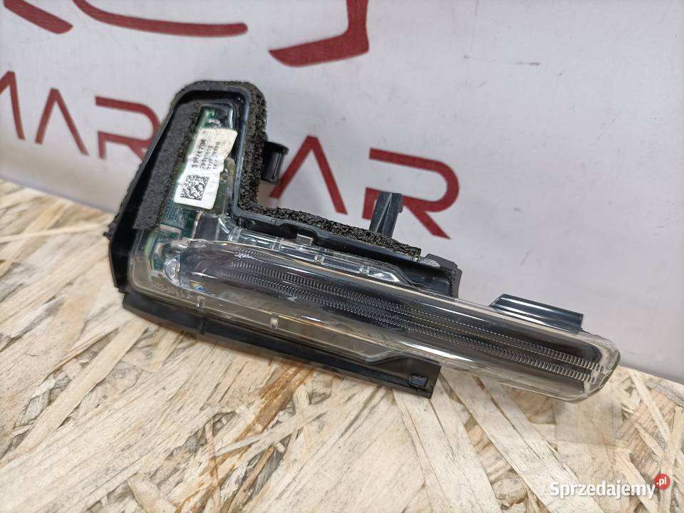 VOLVO XC90 XC60 V90 KIERUNKOWSKAZ LUSTERKA Pleszew sprzedam