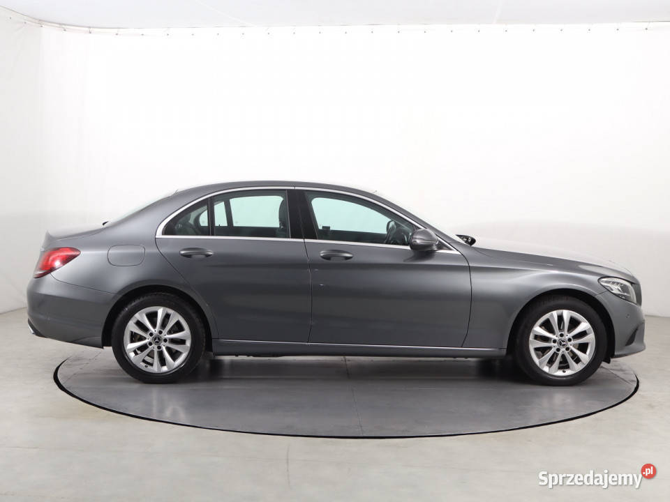 Mercedes C C 180 Rok produkcji 2018 śląskie Katowice