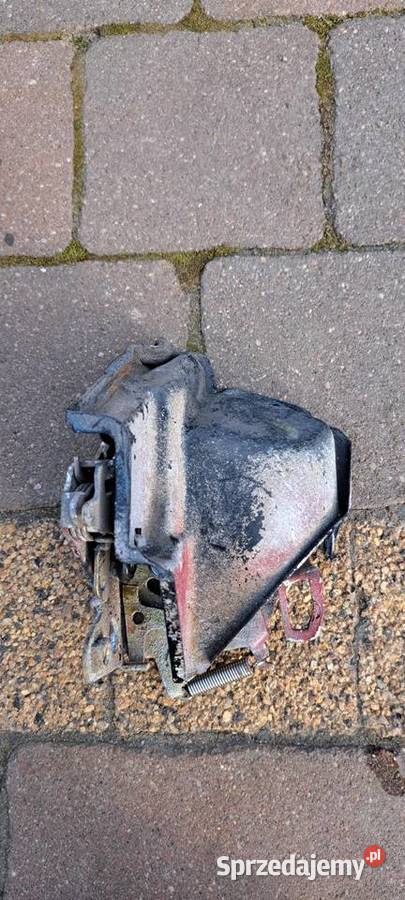 Zamek drzwi lewy przód Mercedes W123 Luzino