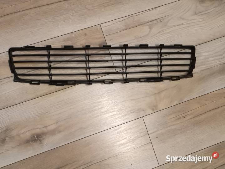 TOYOTA AURIS 0609 ŚRODKOWA KRATKA ZDERZAKA PRZÓD osobowe Karoseria Międzychód