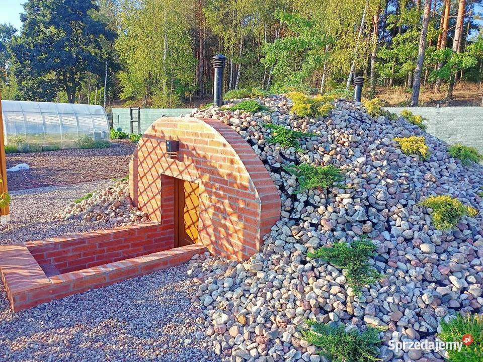 piwniczka betonowa ziemianka schron piwniczka Konin