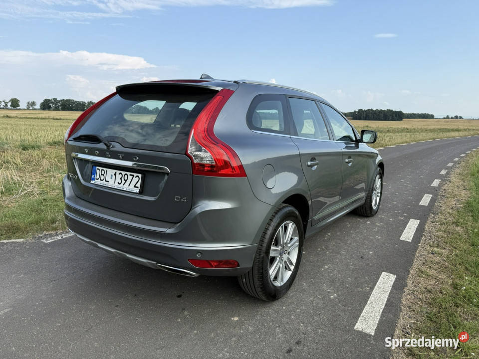 Volvo XC 60 20d 190 automat Kamera Navigacja sprzedam