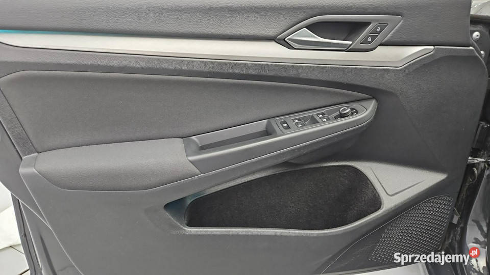 Volkswagen Golf VIII 20 TDI Life Z Polskiego sprzedam