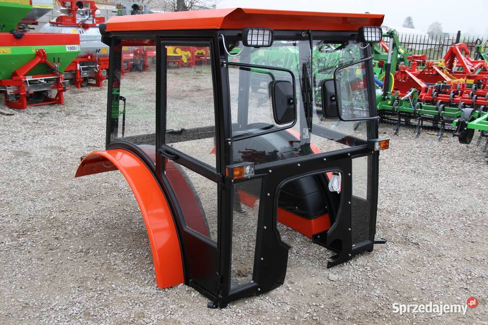 Kabina ciągnikowa C360 C 360 C330 z okrągłymi nieuszkodzony Rogóźno