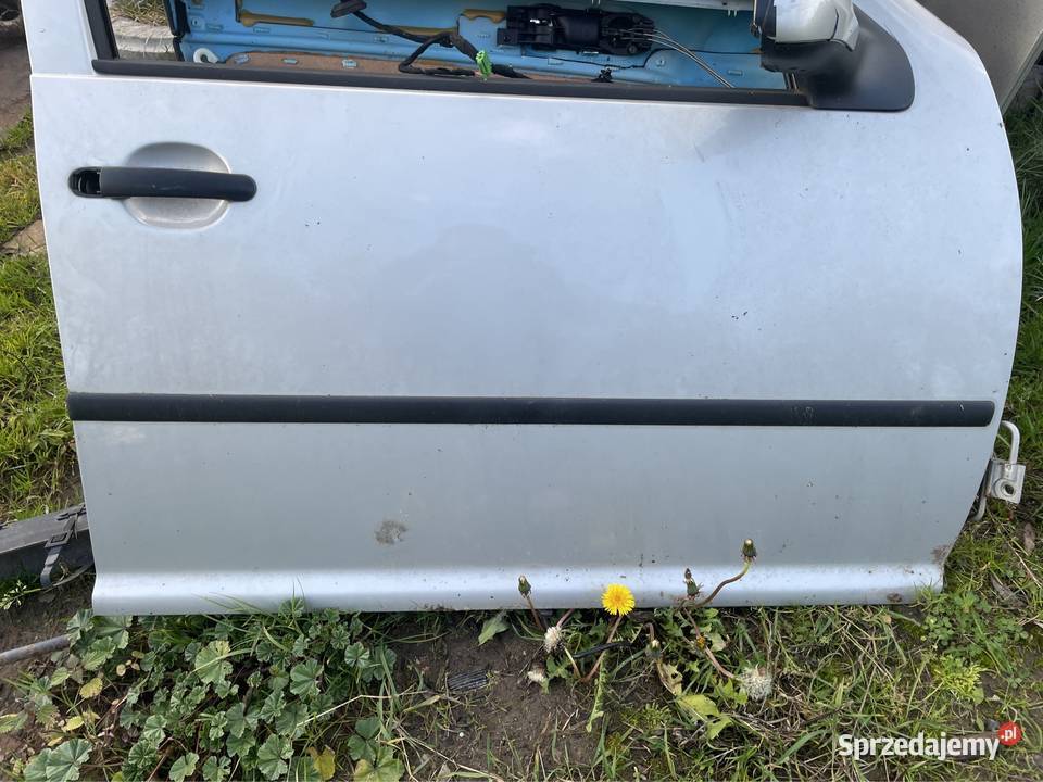 Drzwi prawy przód golf 4 lb7z