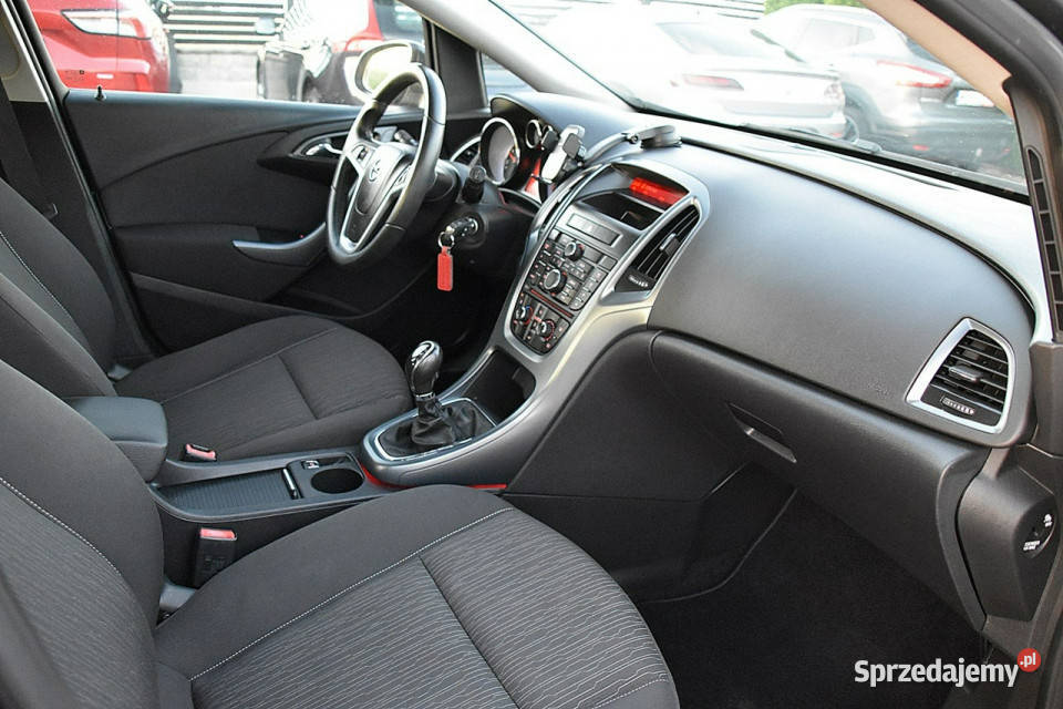 Opel Astra 14T 120 Alu Klima Gwarancja J światła przeciwmgielne Nowe Kucice