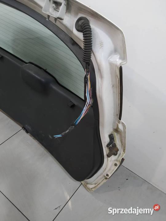KLAPA TYŁ SZYBA KOMPLETNA 326G J10 Nissan Klapy bagażnika