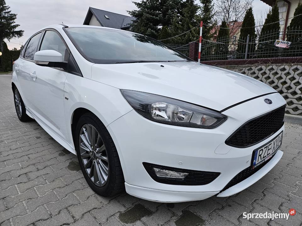 Ford Focus STLine 2016 15 benzyna 150 salon nieuszkodzony Rzeszów