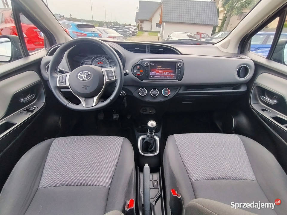 Toyota Yaris 13LiftKameraKrajowaNiski przebieg bluetooth małopolskie Harklowa