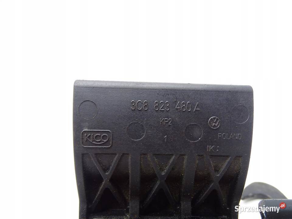 ZAMEK RYGIEL MASKI VW PASSAT CC 3C8823480A sprzedam