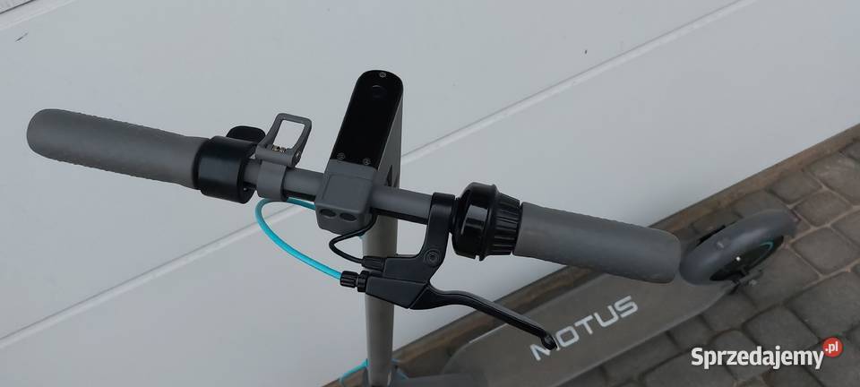 Hulajnoga Motus Scooty 10 2022r uszkodzona Serock