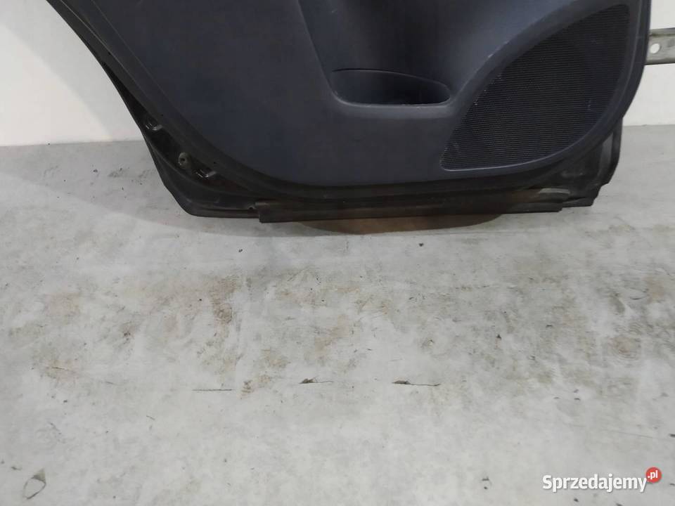 DRZWI LEWE TYŁ 209 SEDAN Toyota Avensis III 2009