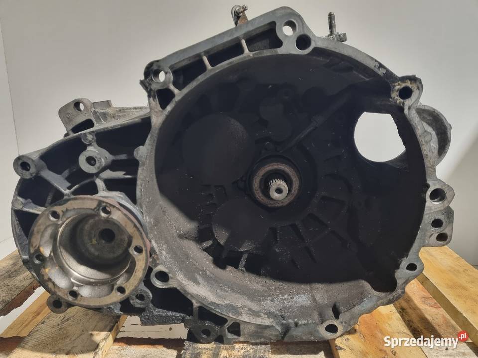 SKRZYNIA BIEGÓW VW Passat B6 20 TDI manualna Rudka