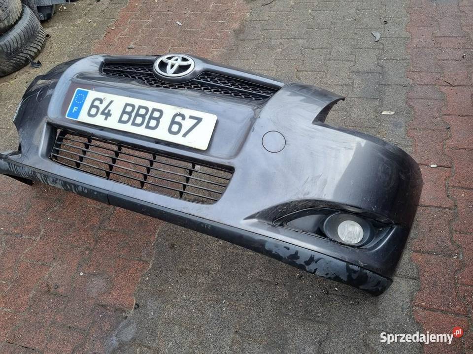 ZDERZAK PRZEDNI PRZÓD HALOGENY TOYOTA AURIS I