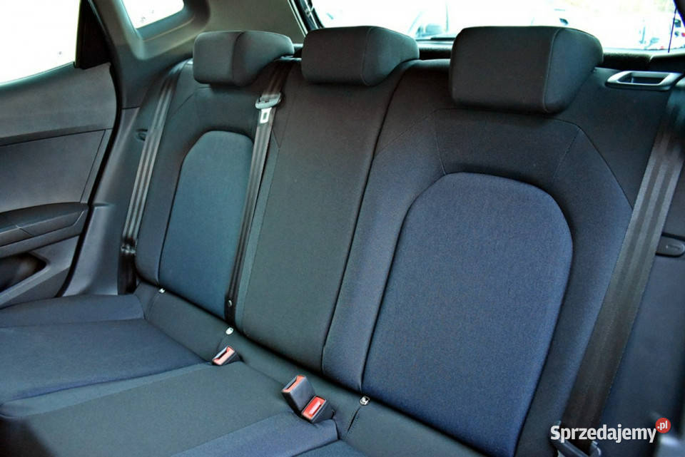 Seat Arona Bezwypadkowy Salon Polska Serwis ASO światła przeciwmgielne Motoryzacja