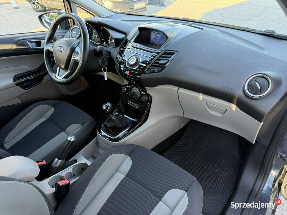 Ford Fiesta 16 TDCi 95 2013r klimatyzacja Hatchback Wrocław