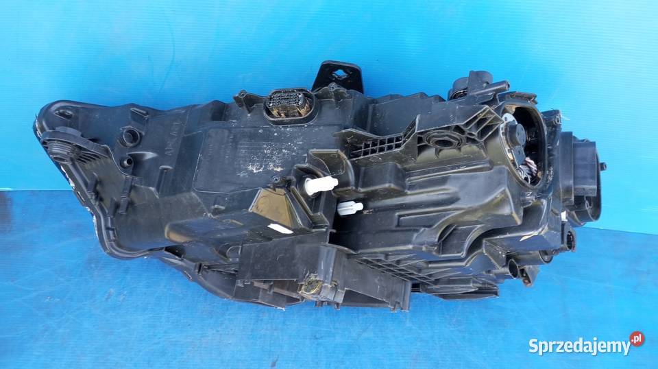 LAMPA PRAWY PRZÓD REFLEKTOR EU LED AUDI A3 S3 osobowe wielkopolskie