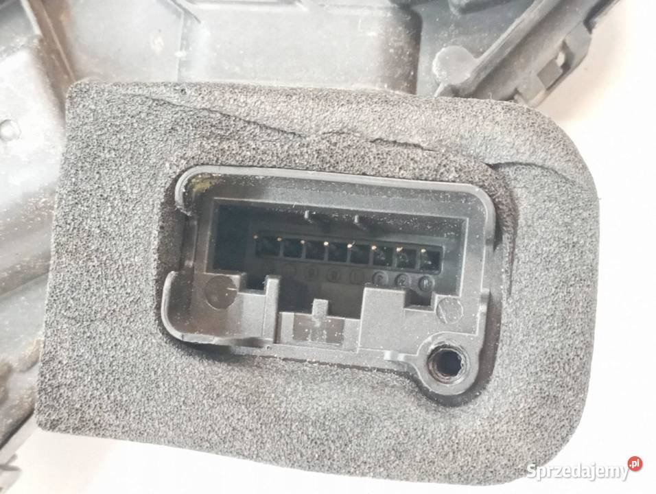 ZAMEK DRZWI TYŁ LEWY KOMBI 5TA839015H Skoda osobowe