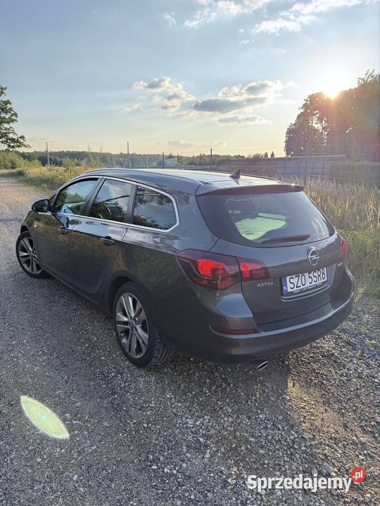 Opel Astra J 14t Benzyna Manual PRYWATNIE Bez gniazdo USB Żory sprzedam