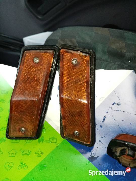Kierunkoeskazy fiat 126 fiat 125 orginal Oświetlenie Wrocław