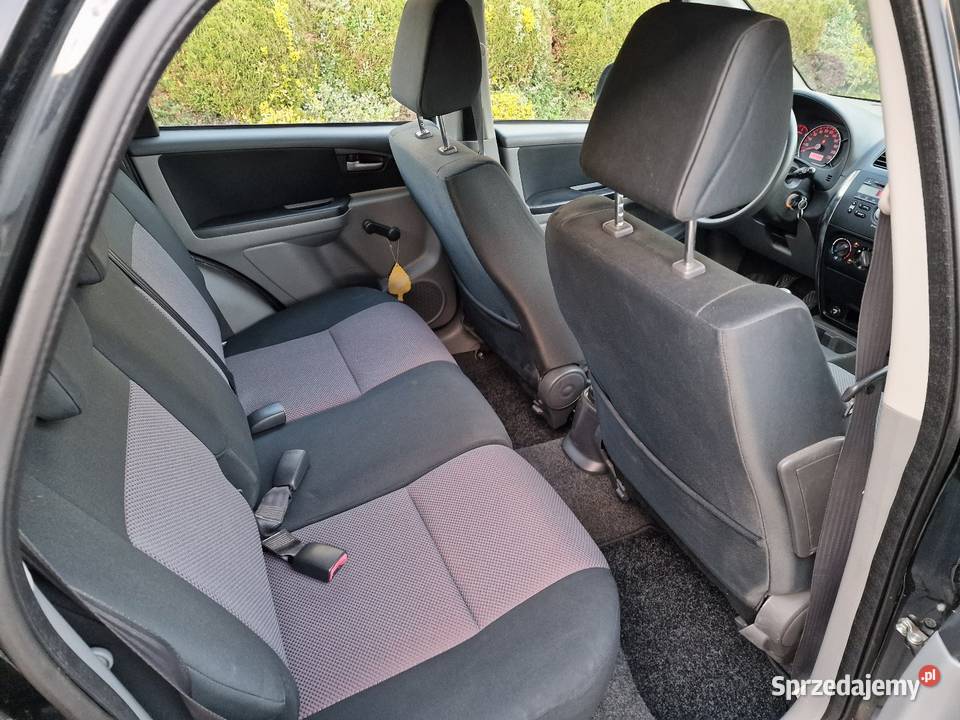 Suzuki SX4 16 DDIS Niski Przebieg Klimatyzacja sprzedam