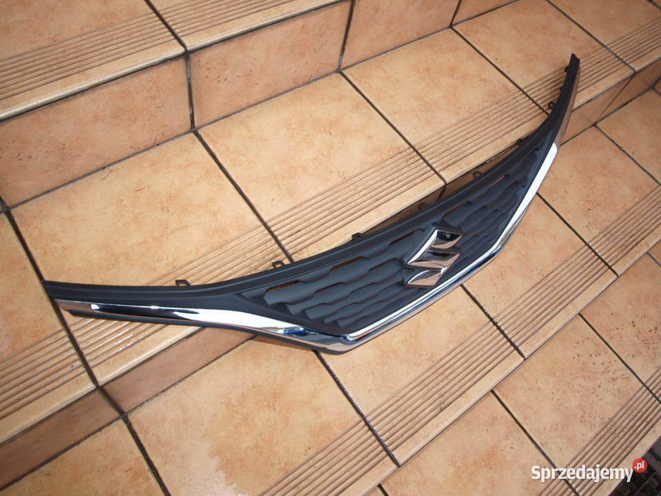 Suzuki Baleno grill chrom atrapa przód 2016 Kalisz