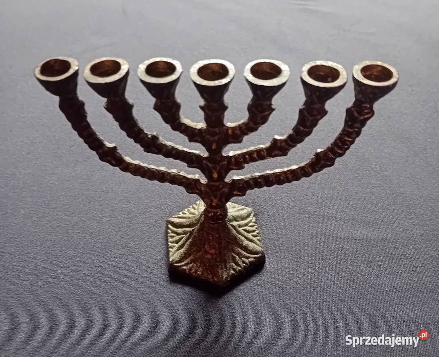 Miniaturowa mosiężna menora druga połowa XX w Koźminek
