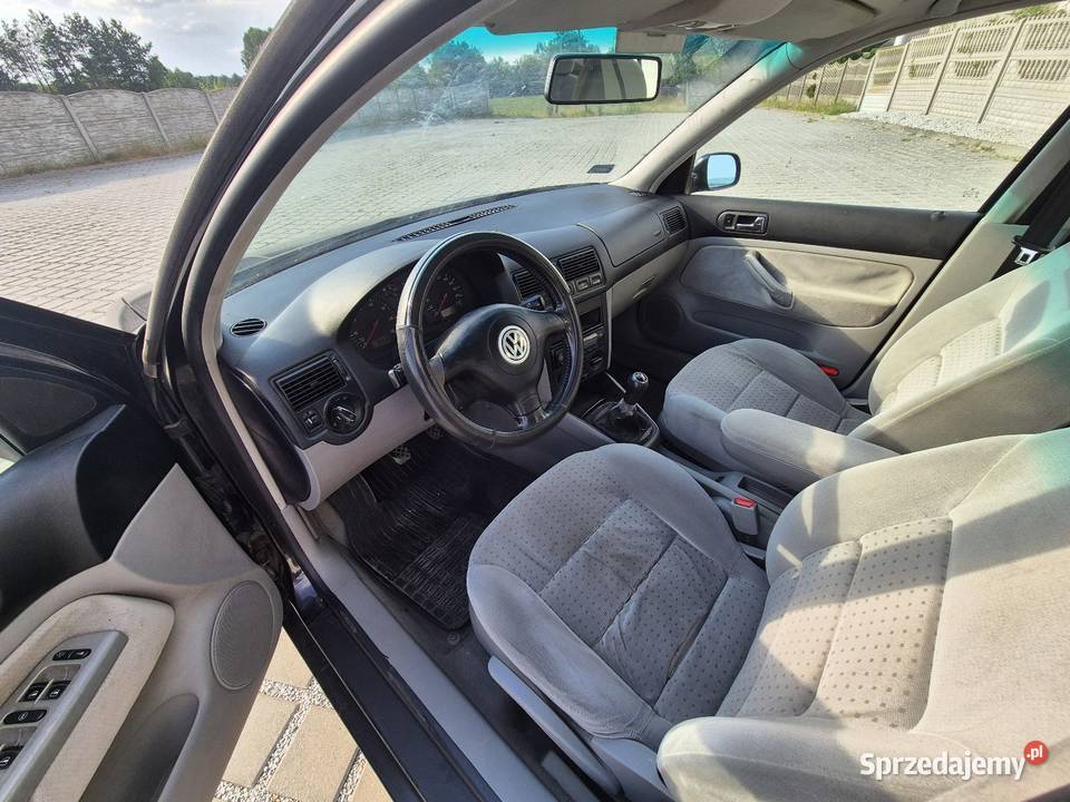 Volkswagen Golf 14 Jezioro