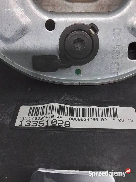 Opel Astra J GTC KIEROWNICA MULTIFUNKCJA Części samochodowe lubelskie Opole Lubelskie