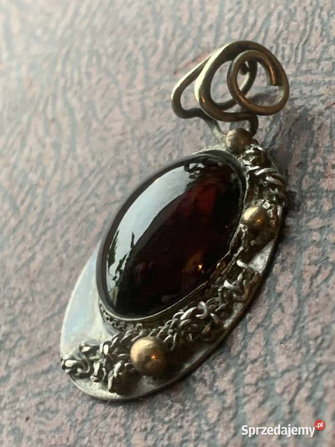 Zabytkowa broszka Łowicz