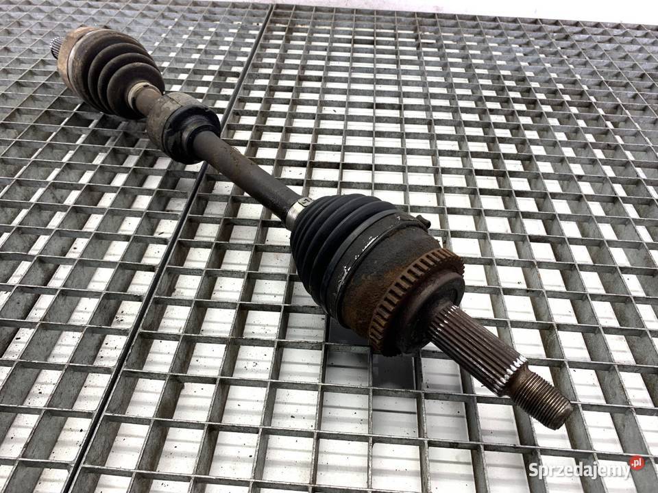 PÓŁOŚ LEWY PRZÓD HYUNDAI i30 14 90 PRZEGUB osobowe sprzedam