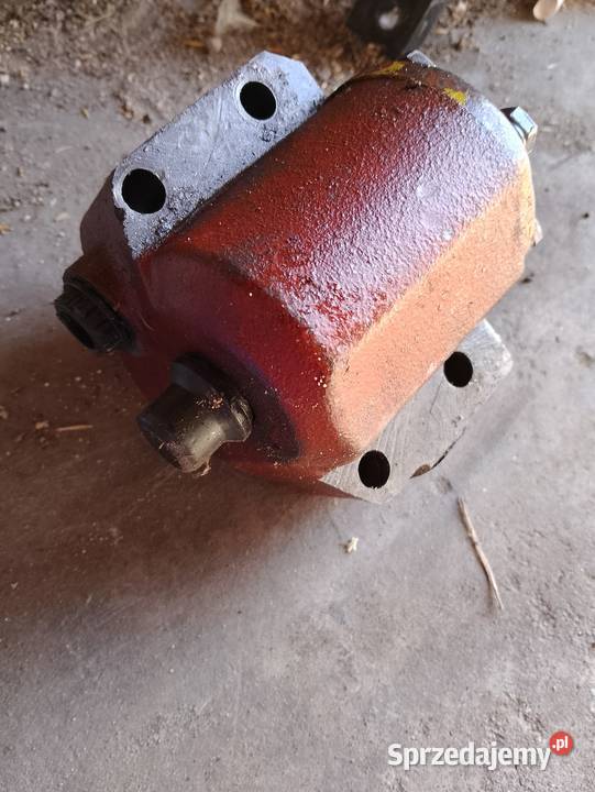 Pompa podnośnika Ursus c360 Tuchorza